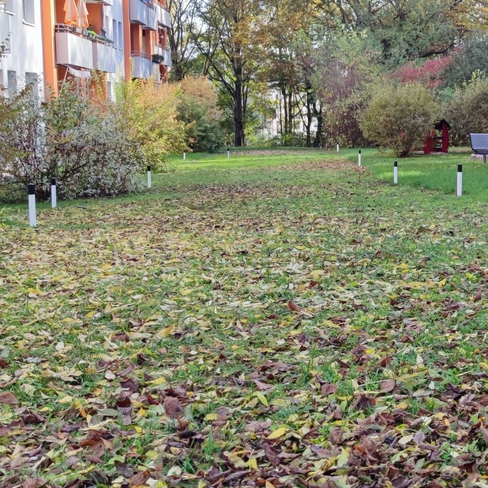 Číslo obrázku produktu 2: Hasičský zahrazovací sloupek MORAVIA, pro zabetonování, se zemní kotvou, ocel, trubka s kruhovým průřezem, VxØ 900 x 60 mm, žárově pozinkováno, bílý nátěr